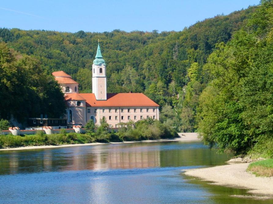Pentling Chalet An Der Donau Direkt Bei Regensburg, 5 Sterne Dtv מראה חיצוני תמונה
